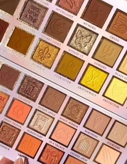 P. Louise P.Louise If The Crown Fits Palette Flash Sale